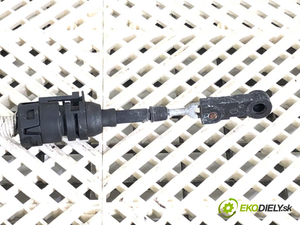 VW TIGUAN (5N_) 2007 - 2018    2.0 TDI 4motion 103 kW [140 KM] olej napędowy 2007 - 2018  Kulisa 5N1713025D (Rýchlostné páky / kulisy)