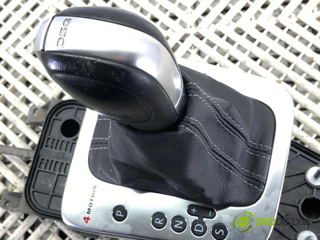 VW TIGUAN (5N_) 2007 - 2018    2.0 TDI 4motion 103 kW [140 KM] olej napędowy 2007 - 2018  Kulisa 5N1713025D (Rýchlostné páky / kulisy)