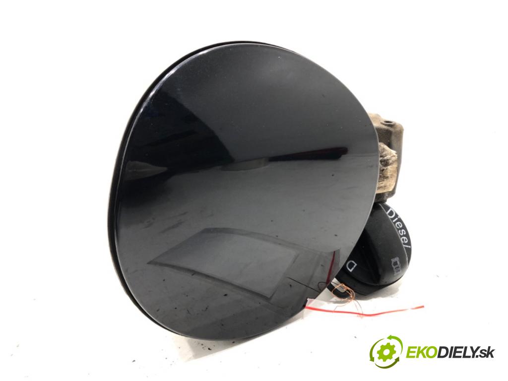 VW TIGUAN (5N_) 2007 - 2018    2.0 TDI 4motion 103 kW [140 KM] olej napędowy 2007 - 2018  Dvierka nádrže paliva 5N0809857C (Ostatné)