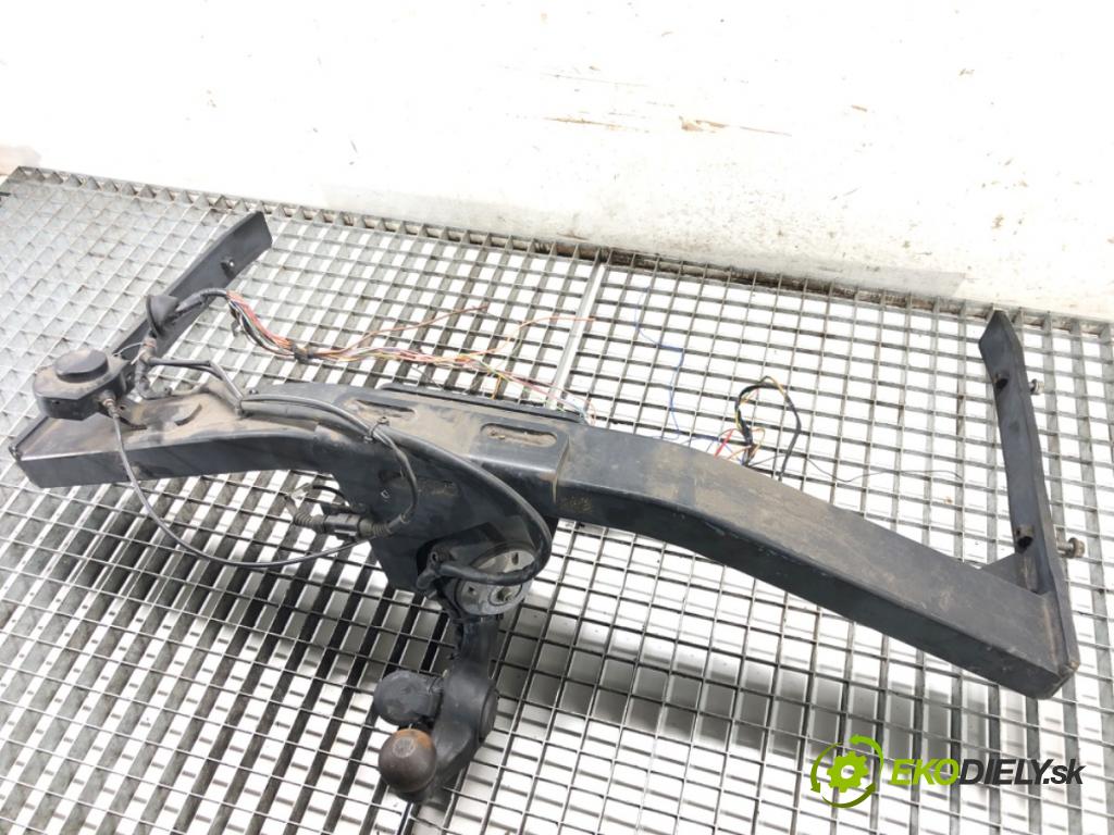 VW TIGUAN (5N_) 2007 - 2018    2.0 TDI 4motion 103 kW [140 KM] olej napędowy 2007 - 2018  Hák tažné zařízení 5N0803880Q (Tažná zařízení)