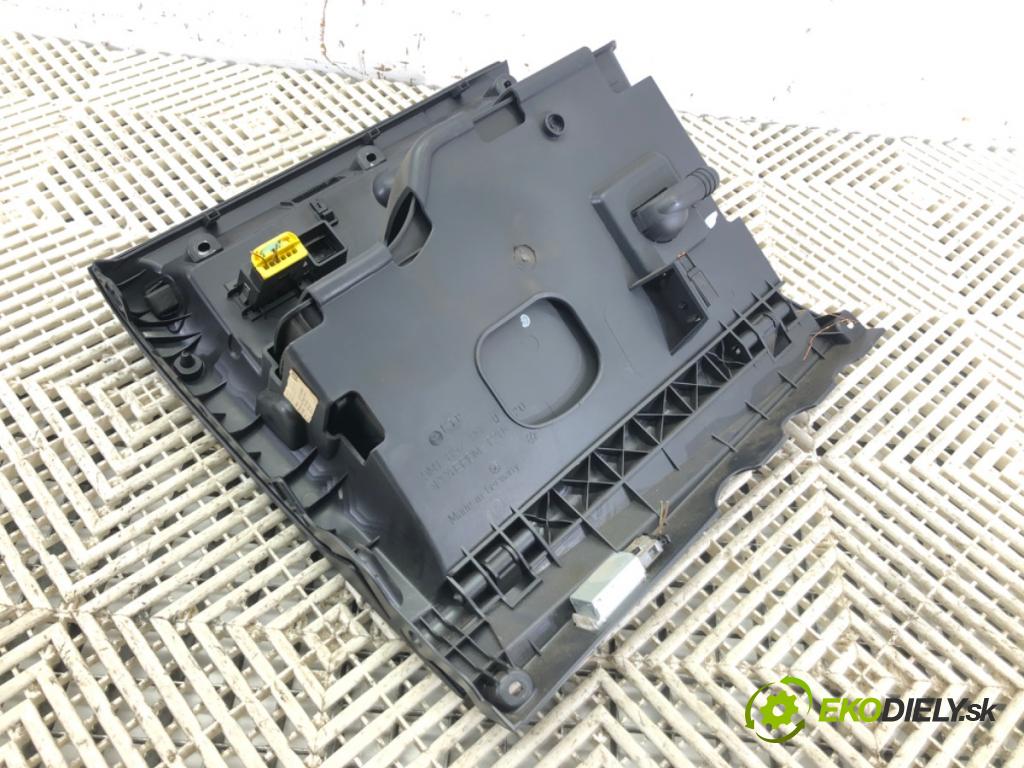 VW TIGUAN (5N_) 2007 - 2018    2.0 TDI 4motion 103 kW [140 KM] olej napędowy 2007 - 2018  Priehradka, kastlík spolujazdca 5N1857035B (Priehradky, kastlíky)