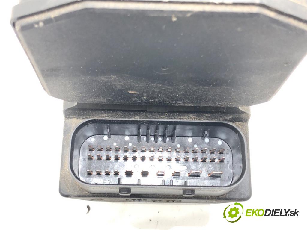 AUDI A4 B6 (8E2) 2000 - 2005    1.8 T 110 kW [150 KM] benzyna 2000 - 2002  Pumpa ABS 8E0614517 (Pumpy ABS)