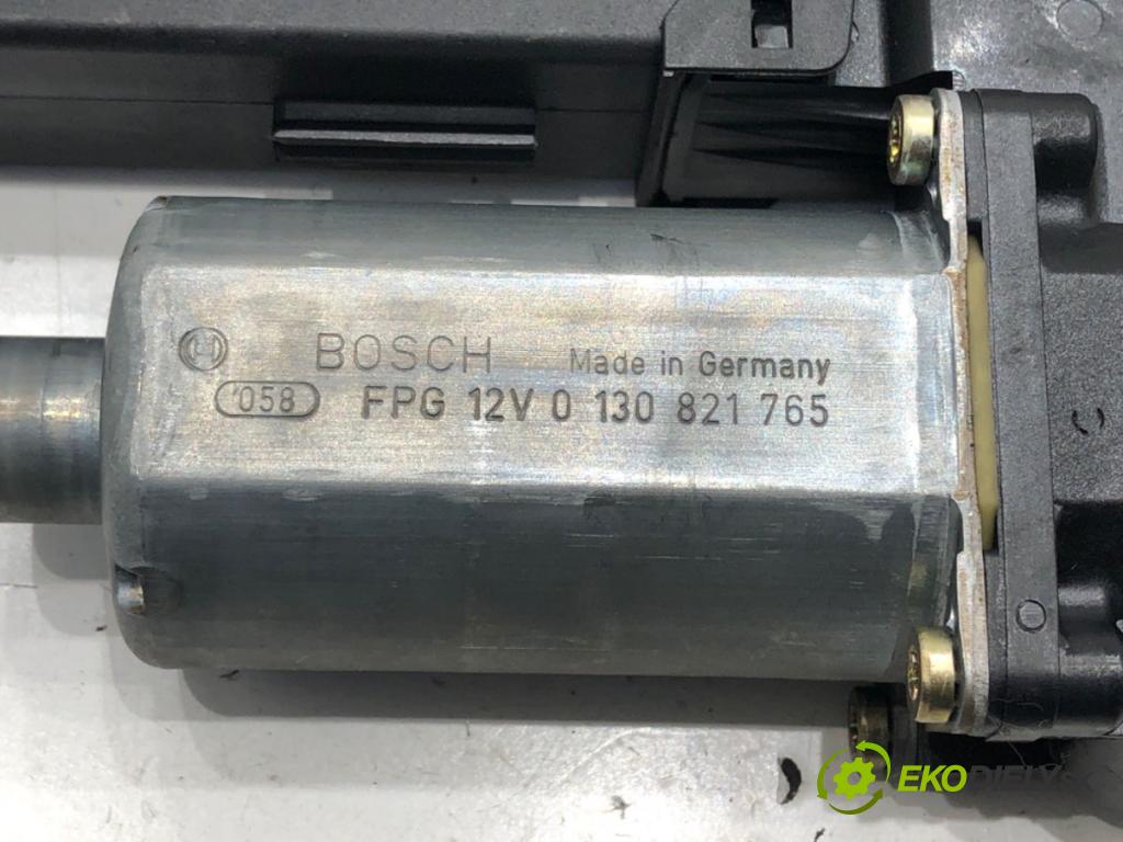 AUDI A4 B6 (8E2) 2000 - 2005    1.8 T 110 kW [150 KM] benzyna 2000 - 2002  motorek sťahovaní okna přední část levý 8E2959801B (Ostatné)