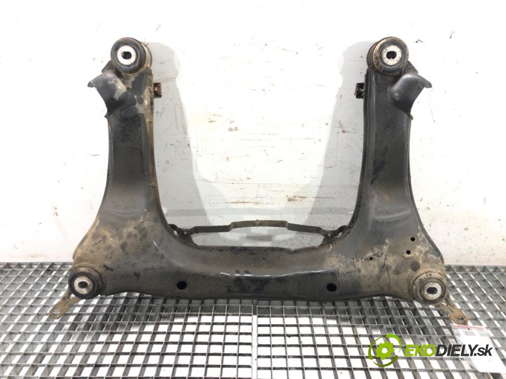 AUDI A4 B6 (8E2) 2000 - 2005    1.8 T 110 kW [150 KM] benzyna 2000 - 2002  výztuha pod motor  (Výztuhy přední)