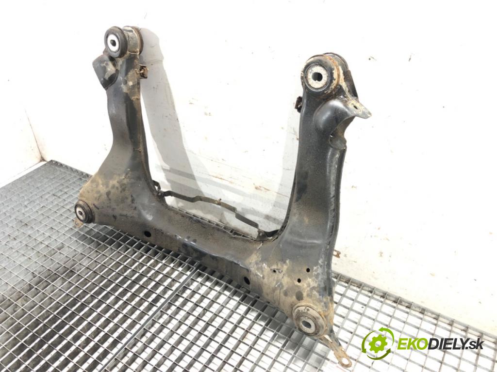 AUDI A4 B6 (8E2) 2000 - 2005    1.8 T 110 kW [150 KM] benzyna 2000 - 2002  výztuha pod motor  (Výztuhy přední)