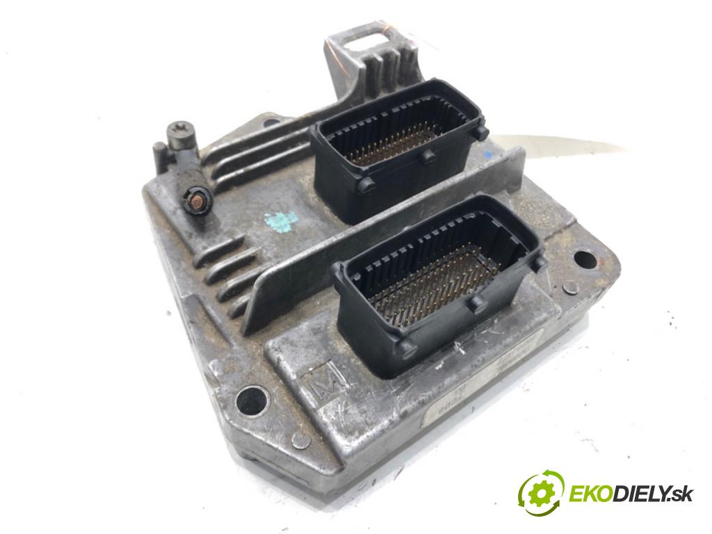 OPEL ASTRA H (A04) 2004 - 2014    1.6 (L48) 77 kW [105 KM] benzyna 2004 - 2010  riadiaca jednotka Motor 55561172 (Riadiace jednotky)