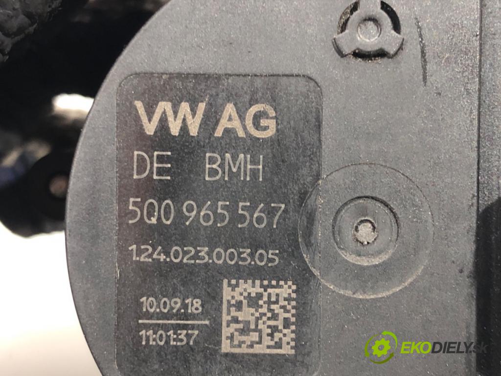 VW GOLF VII Variant (BA5, BV5) 2013 - 2022    1.5 TSI 96 kW [130 KM] benzyna 2017 - 2022  DALŠÍ: pumpa vody 5Q0965567 (Vodní pumpy)
