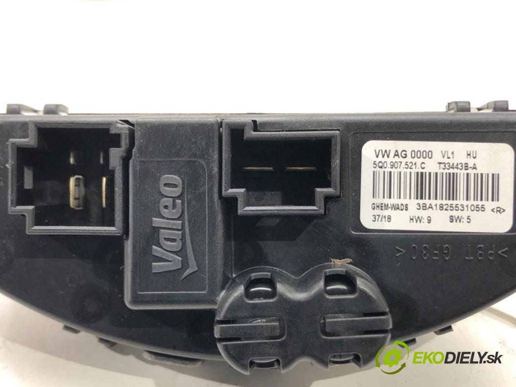 VW GOLF VII Variant (BA5, BV5) 2013 - 2022    1.5 TSI 96 kW [130 KM] benzyna 2017 - 2022  odpor rezistor topení vzduchu 5Q0907521C (Odpory topení)