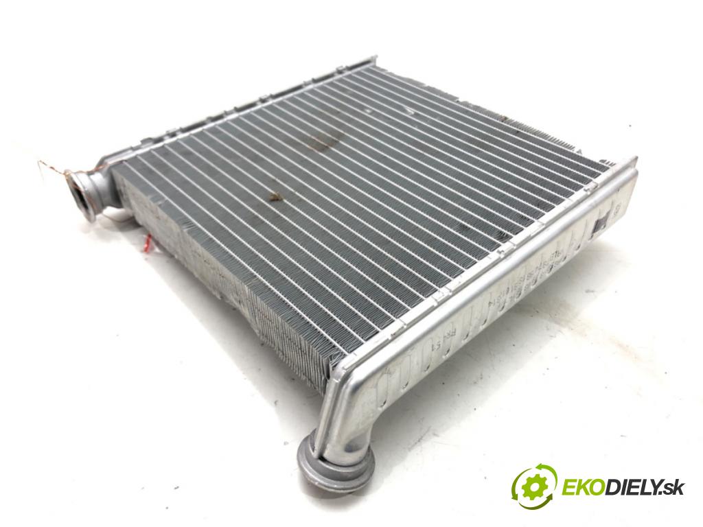 VW GOLF VII Variant (BA5, BV5) 2013 - 2022    1.5 TSI 96 kW [130 KM] benzyna 2017 - 2022  topné těleso radiátor topení 5Q0819031B (Radiátory topení)