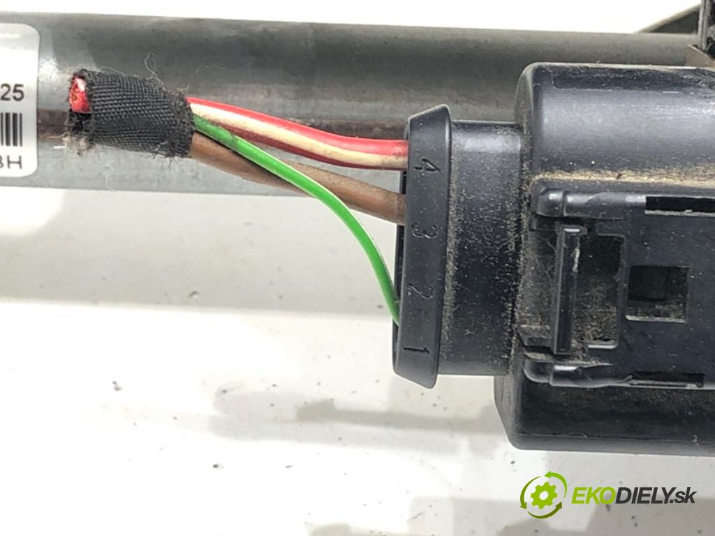 VW GOLF VII Variant (BA5, BV5) 2013 - 2022    1.5 TSI 96 kW [130 KM] benzyna 2017 - 2022  Mechanizmus stieračov predný 5G1955023D (Motorčeky stieračov predné)