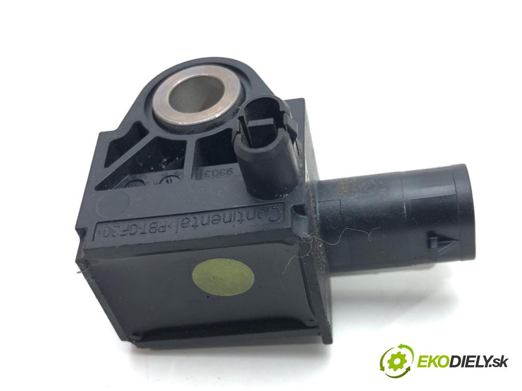 VW GOLF VII Variant (BA5, BV5) 2013 - 2022    1.5 TSI 96 kW [130 KM] benzyna 2017 - 2022  Snímač nárazu 5Q0959651B (Snímače nárazu)