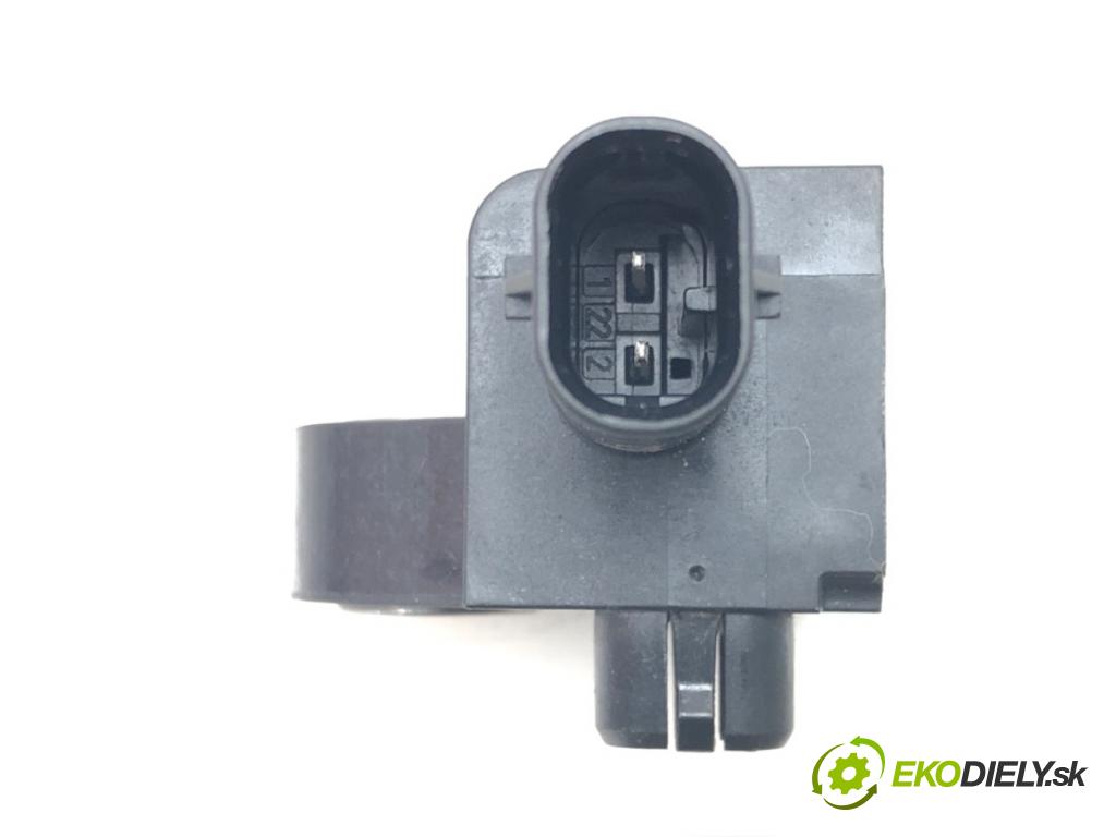 VW GOLF VII Variant (BA5, BV5) 2013 - 2022    1.5 TSI 96 kW [130 KM] benzyna 2017 - 2022  Snímač nárazu 5Q0959651B (Snímače nárazu)