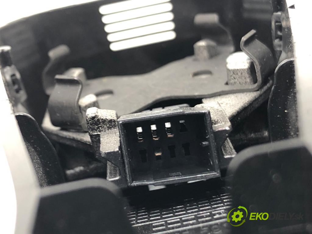 VW GOLF VII Variant (BA5, BV5) 2013 - 2022    1.5 TSI 96 kW [130 KM] benzyna 2017 - 2022  zpětné zrcátko vnitřní 3G0857511AM (Světla vnitřní)