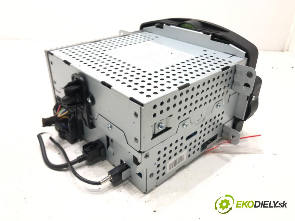 OPEL CORSA E (X15) 2014 - 2022    1.4 (08, 68) 66 kW [90 KM] benzyna 2014 - 2022  RADIO 39146279 (Audio zariadenia)