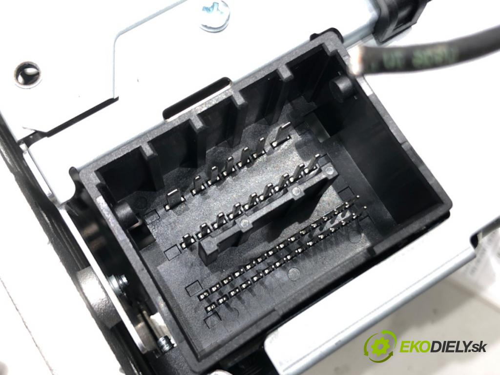 OPEL CORSA E (X15) 2014 - 2022    1.4 (08, 68) 66 kW [90 KM] benzyna 2014 - 2022  RADIO 39146279 (Audio zariadenia)