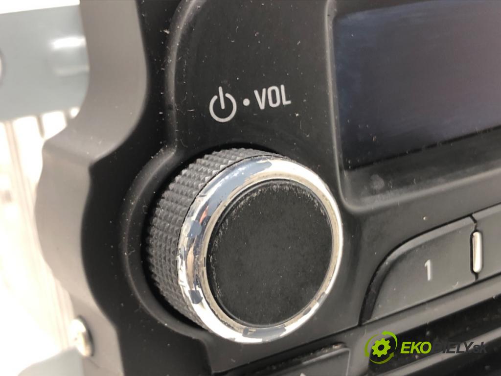 OPEL CORSA E (X15) 2014 - 2022    1.4 (08, 68) 66 kW [90 KM] benzyna 2014 - 2022  RADIO 39146279 (Audio zariadenia)