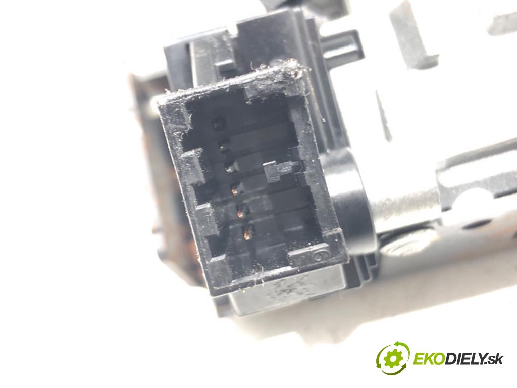 OPEL CORSA E (X15) 2014 - 2022    1.4 (08, 68) 66 kW [90 KM] benzyna 2014 - 2022  spinačka 13523275 (Spínacie skrinky a kľúče)