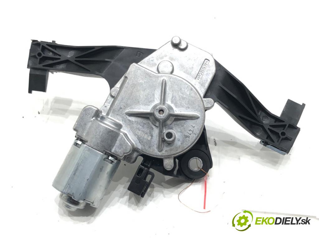 OPEL CORSA E (X15) 2014 - 2022    1.4 (08, 68) 66 kW [90 KM] benzyna 2014 - 2022  motor stěračů zadní část 0390205106
