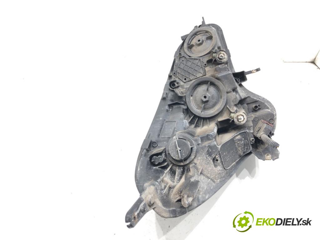 OPEL CORSA E (X15) 2014 - 2022    1.4 (08, 68) 66 kW [90 KM] benzyna 2014 - 2022  Svetlomet ľavy predný 39108222
