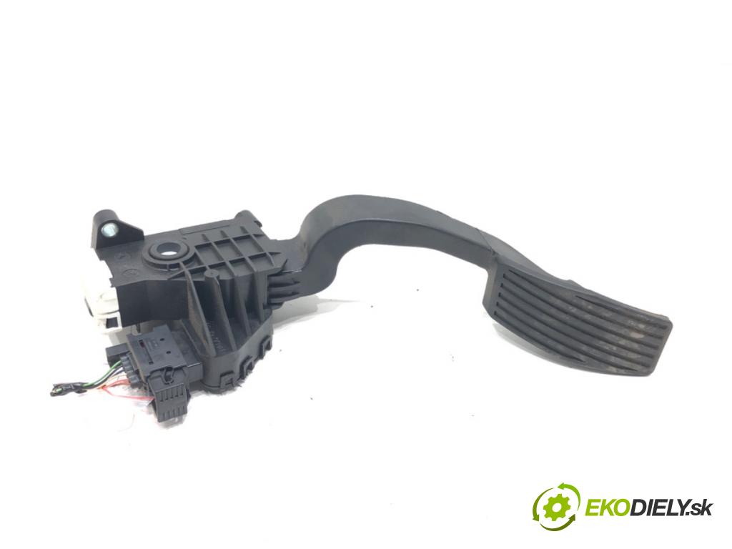 OPEL CORSA E (X15) 2014 - 2022    1.4 (08, 68) 66 kW [90 KM] benzyna 2014 - 2022  Potenciometer plynu 39238341 (Pedále)