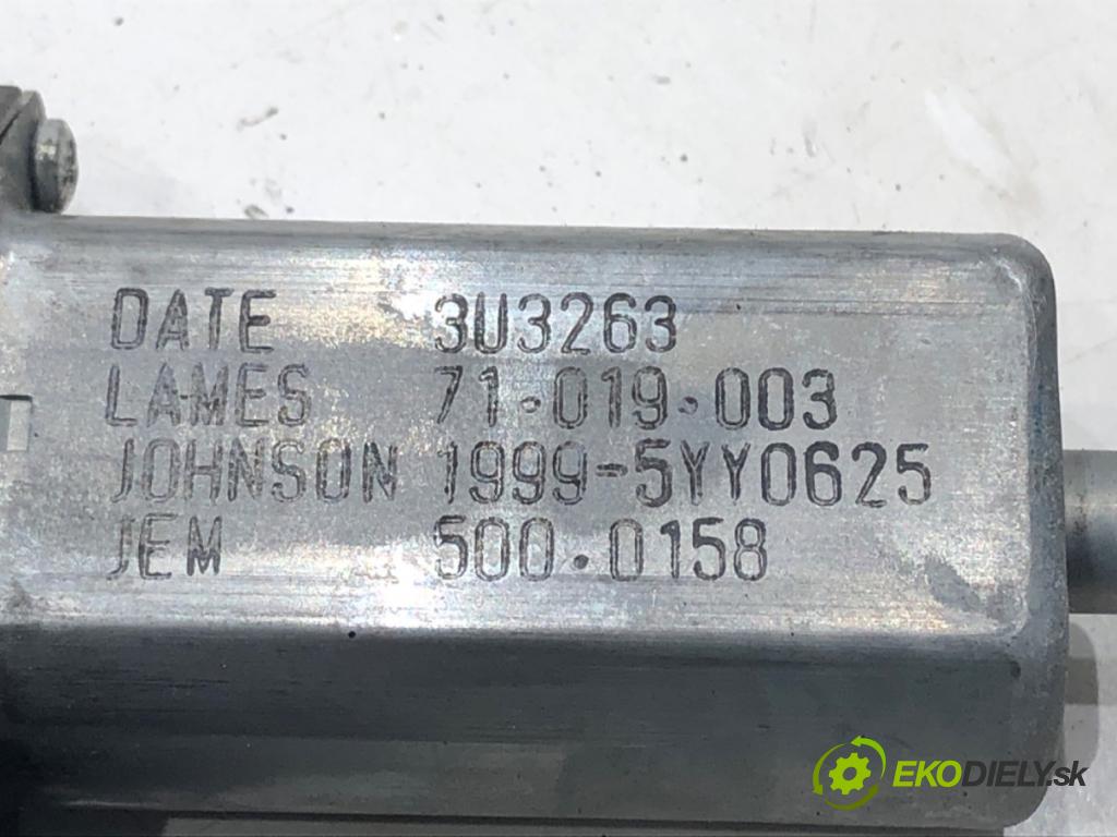 OPEL CORSA E (X15) 2014 - 2022    1.4 (08, 68) 66 kW [90 KM] benzyna 2014 - 2022  mechanismus okna pravý přední část