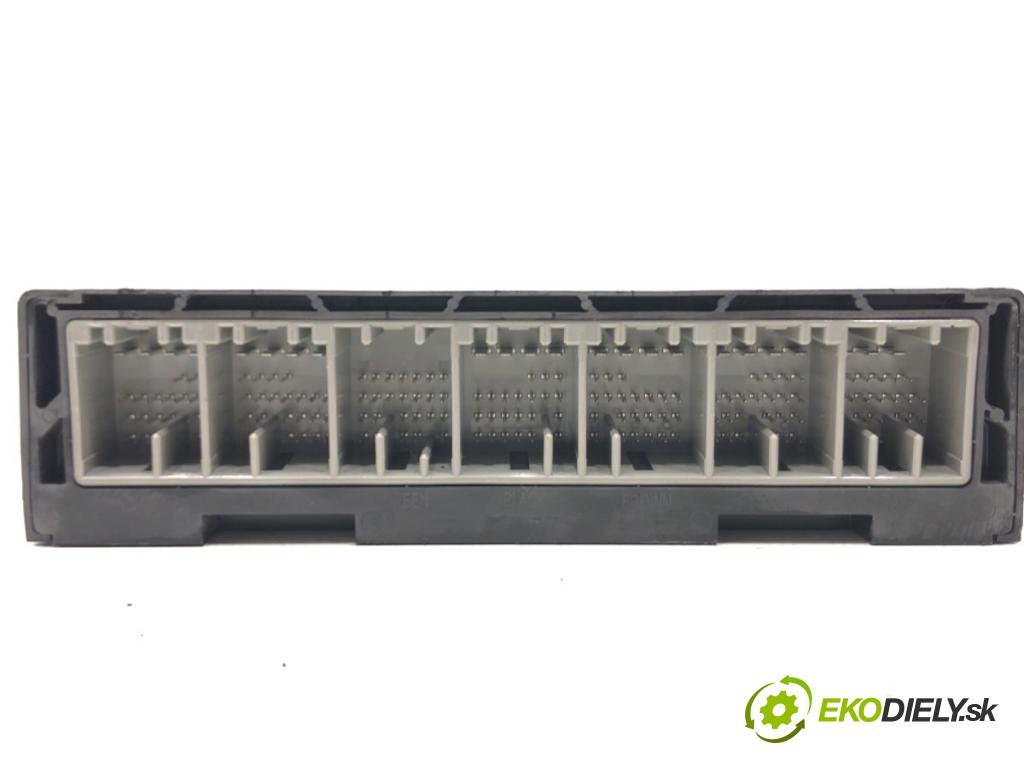 OPEL CORSA E (X15) 2014 - 2022    1.4 (08, 68) 66 kW [90 KM] benzyna 2014 - 2022  Modul komfortu 13515939 (Moduly komfortu)