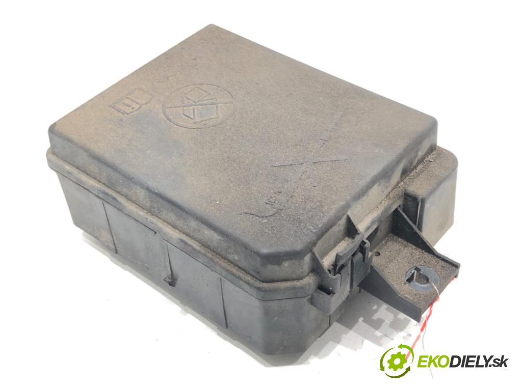 OPEL CORSA E (X15) 2014 - 2022    1.4 (08, 68) 66 kW [90 KM] benzyna 2014 - 2022  modul BSI 39117548 (Pojistkové skříňky)