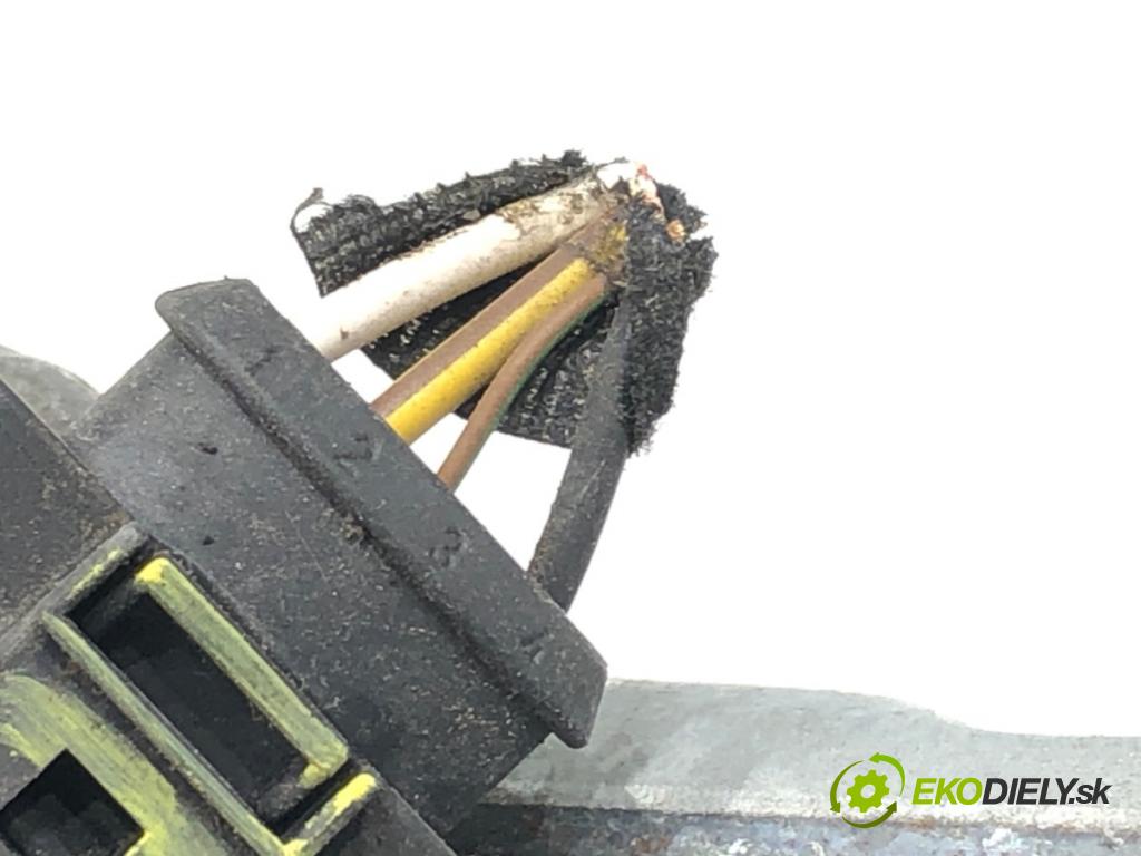 OPEL CORSA E (X15) 2014 - 2022    1.4 (08, 68) 66 kW [90 KM] benzyna 2014 - 2022  Mechanizmus stieračov predný 13432685 (Motorčeky stieračov predné)