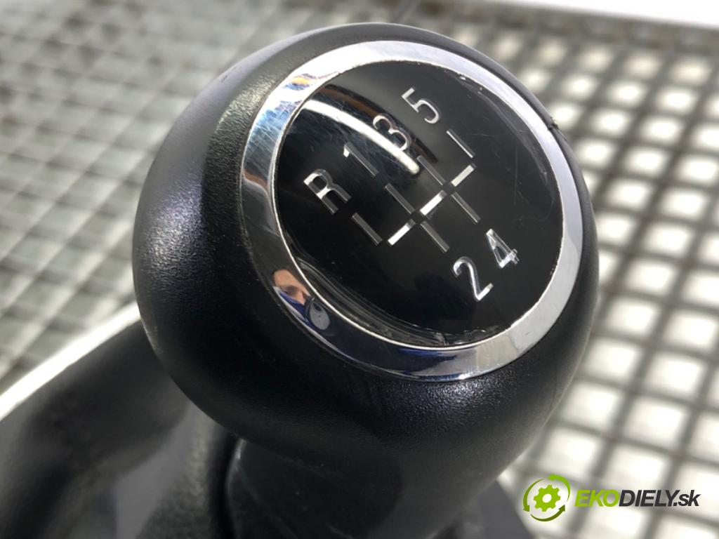 OPEL CORSA E (X15) 2014 - 2022    1.4 (08, 68) 66 kW [90 KM] benzyna 2014 - 2022  Kulisa 55509034 (Rýchlostné páky / kulisy)