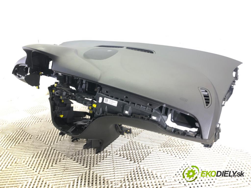 OPEL CORSA E (X15) 2014 - 2022    1.4 (08, 68) 66 kW [90 KM] benzyna 2014 - 2022  Palubná doska silentbloku pasy