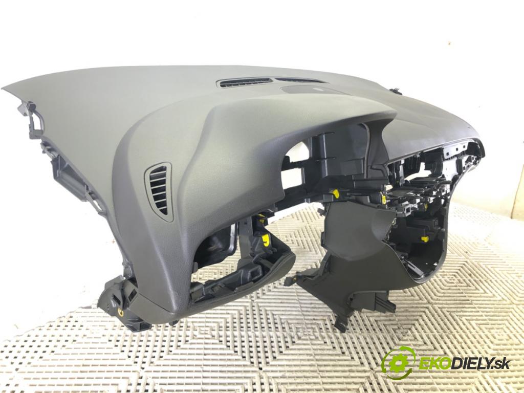 OPEL CORSA E (X15) 2014 - 2022    1.4 (08, 68) 66 kW [90 KM] benzyna 2014 - 2022  Palubná doska silentbloku pasy