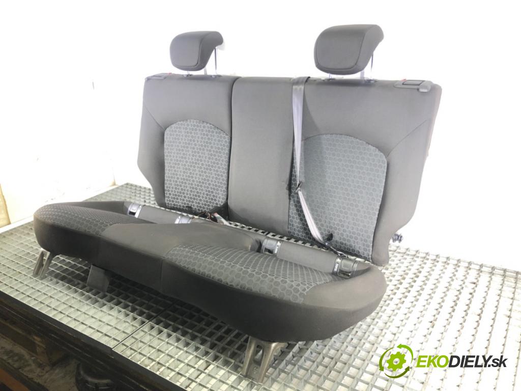 OPEL CORSA E (X15) 2014 - 2022    1.4 (08, 68) 66 kW [90 KM] benzyna 2014 - 2022  Sedadlo druhý rad