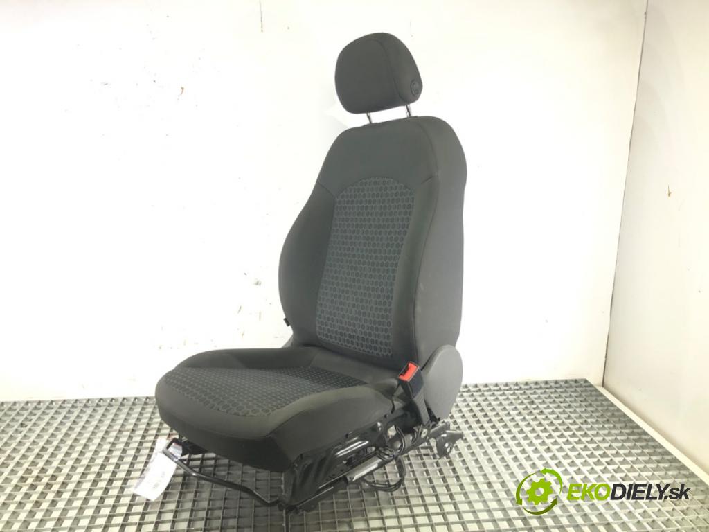 OPEL CORSA E (X15) 2014 - 2022    1.4 (08, 68) 66 kW [90 KM] benzyna 2014 - 2022  Sedadlo pravy predný