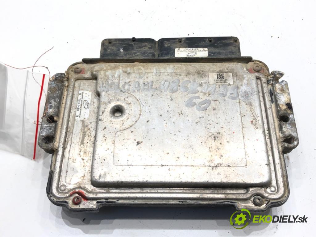 OPEL ASTRA H (A04) 2004 - 2014    1.7 CDTI (L48) 74 kW [100 KM] olej napędowy 2004 - 2010  riadiaca jednotka Motor 55560810 (Riadiace jednotky)