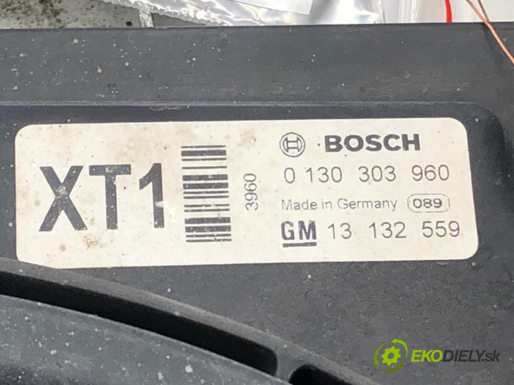 OPEL ASTRA H Kombi (A04) 2004 - 2014    1.9 CDTI (L35) 74 kW [100 KM] olej napędowy 2005 - 2010  Ventilátor klimatizácie 13132559 (Ventilátory chladičov klimatizácie)