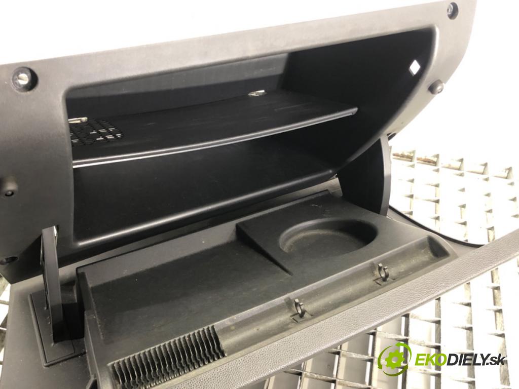 OPEL ASTRA H Kombi (A04) 2004 - 2014    1.9 CDTI (L35) 74 kW [100 KM] olej napędowy 2005 - 2010  Priehradka, kastlík spolujazdca  (Priehradky, kastlíky)