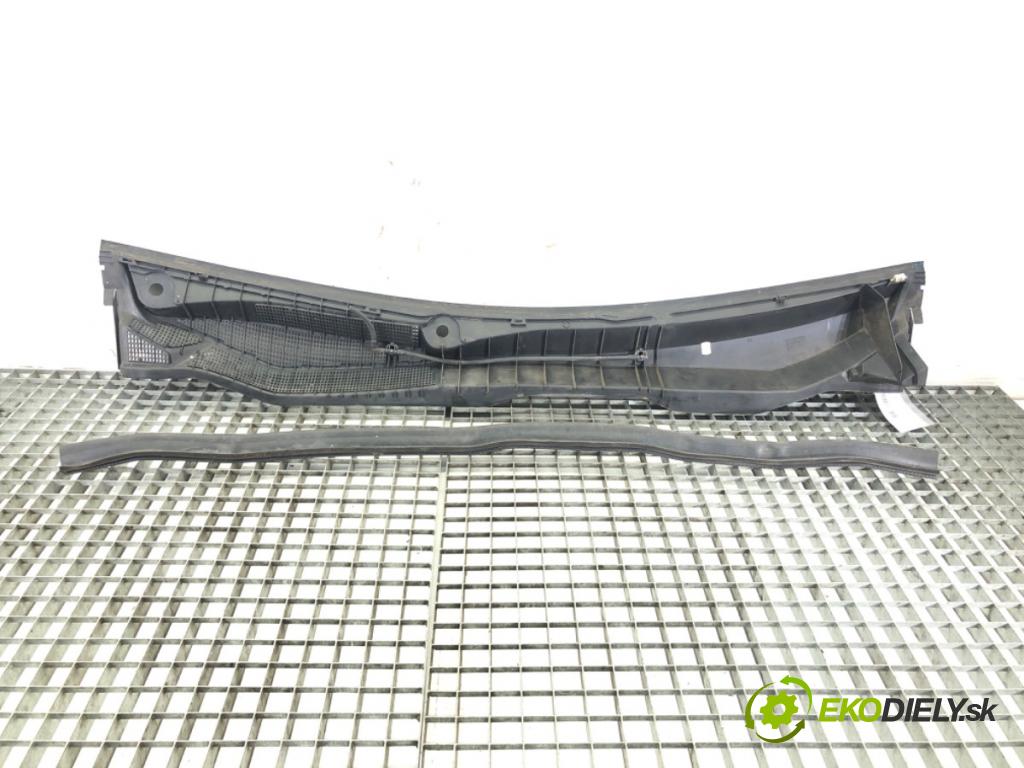 OPEL ASTRA H Kombi (A04) 2004 - 2014    1.9 CDTI (L35) 74 kW [100 KM] olej napędowy 2005 - 2010  Torpédo, plast pod čelné okno 24463382 (Torpéda)