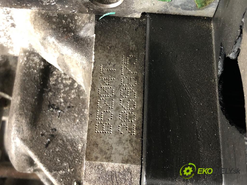 VOLVO S60 I (384) 2000 - 2010    2.0 T 132 kW [180 KM] benzyna 2000 - 2010  motor B5204T5 (Motory (kompletní))