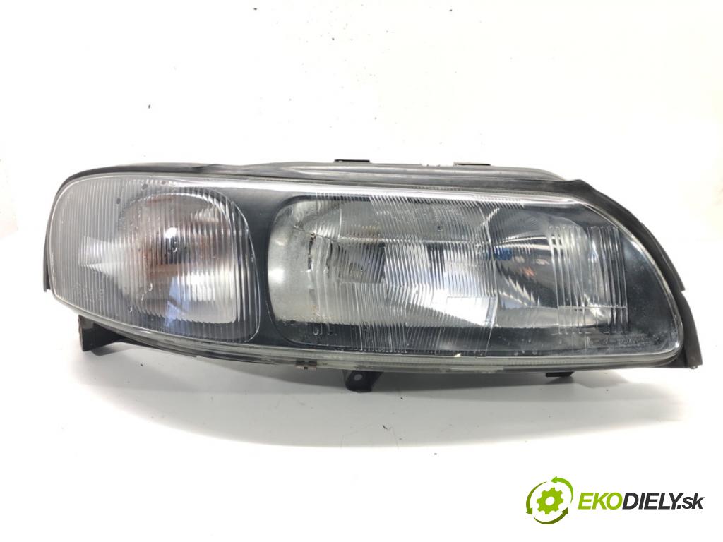 VOLVO S60 I (384) 2000 - 2010    2.0 T 132 kW [180 KM] benzyna 2000 - 2010  světlomet pravý přední část 8659613