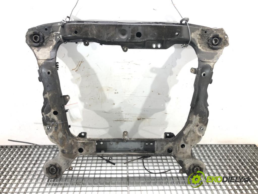 VOLVO S60 I (384) 2000 - 2010    2.0 T 132 kW [180 KM] benzyna 2000 - 2010  výztuha pod motor  (Výztuhy přední)