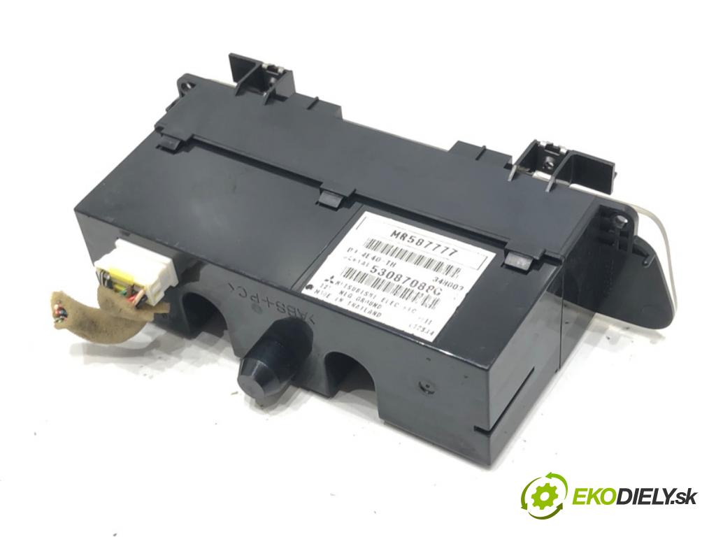 MITSUBISHI COLT VI (Z3_A, Z2_A) 2002 - 2012    1.3 70 kW [95 KM] benzyna 2004 - 2012  Dislpej MR587777 (Prístrojové dosky, displeje)