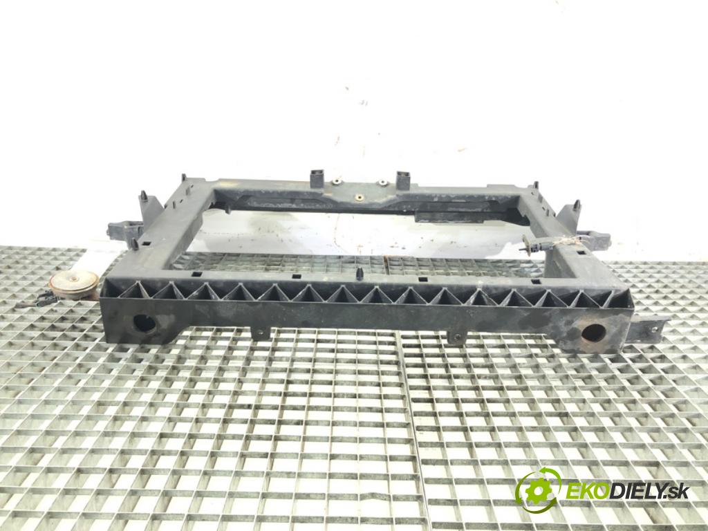 MITSUBISHI COLT VI (Z3_A, Z2_A) 2002 - 2012    1.3 70 kW [95 KM] benzyna 2004 - 2012  držák přední část  (Výztuhy přední)