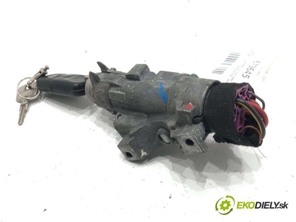 SEAT ALHAMBRA (7V8, 7V9) 1996 - 2010    1.9 TDI 85 kW [115 KM] olej napędowy 2000 - 2010  spinačka 4B0905351B (Spínacie skrinky a kľúče)