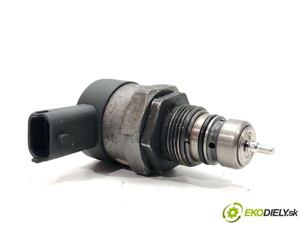 FIAT GRANDE PUNTO (199_) 2005 - 2022    1.3 D Multijet 55 kW [75 KM] olej napędowy 2005 - 2022  Snímač tlaku paliva 0281002507 (Snímače)