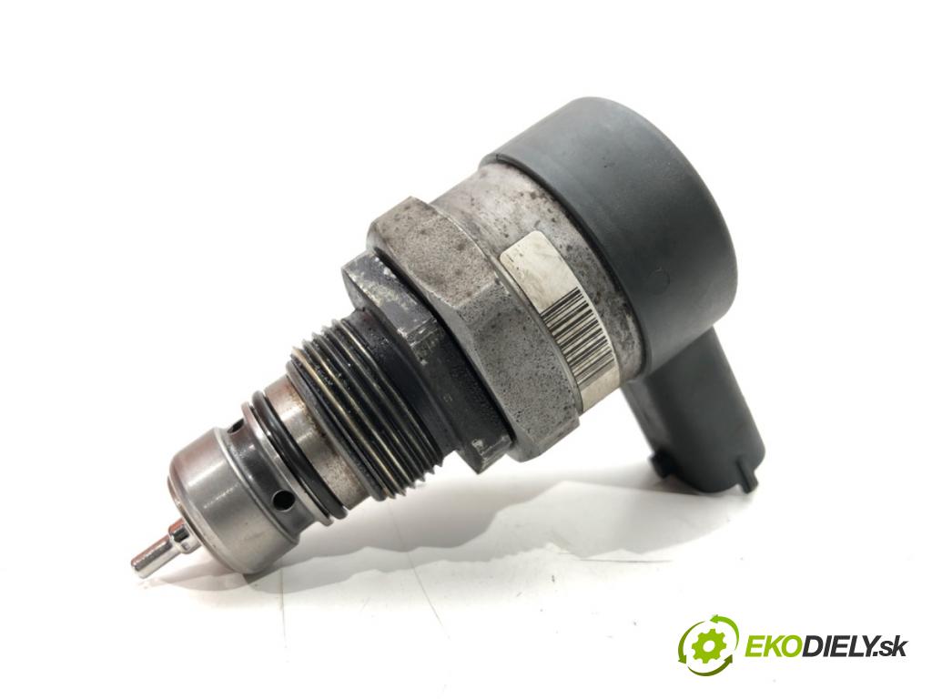 FIAT GRANDE PUNTO (199_) 2005 - 2022    1.3 D Multijet 55 kW [75 KM] olej napędowy 2005 - 2022  Snímač tlaku paliva 0281002507 (Snímače)