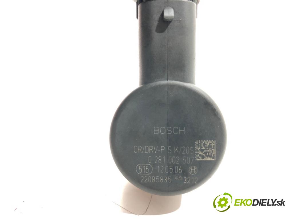 FIAT GRANDE PUNTO (199_) 2005 - 2022    1.3 D Multijet 55 kW [75 KM] olej napędowy 2005 - 2022  Snímač tlaku paliva 0281002507 (Snímače)
