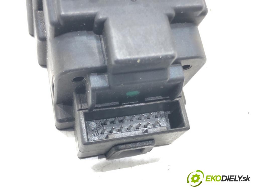 BMW 1 (E87) 2003 - 2013    120 d 120 kW [163 KM] olej napędowy 2004 - 2011  spinačka 6933708 (Spínacie skrinky a kľúče)