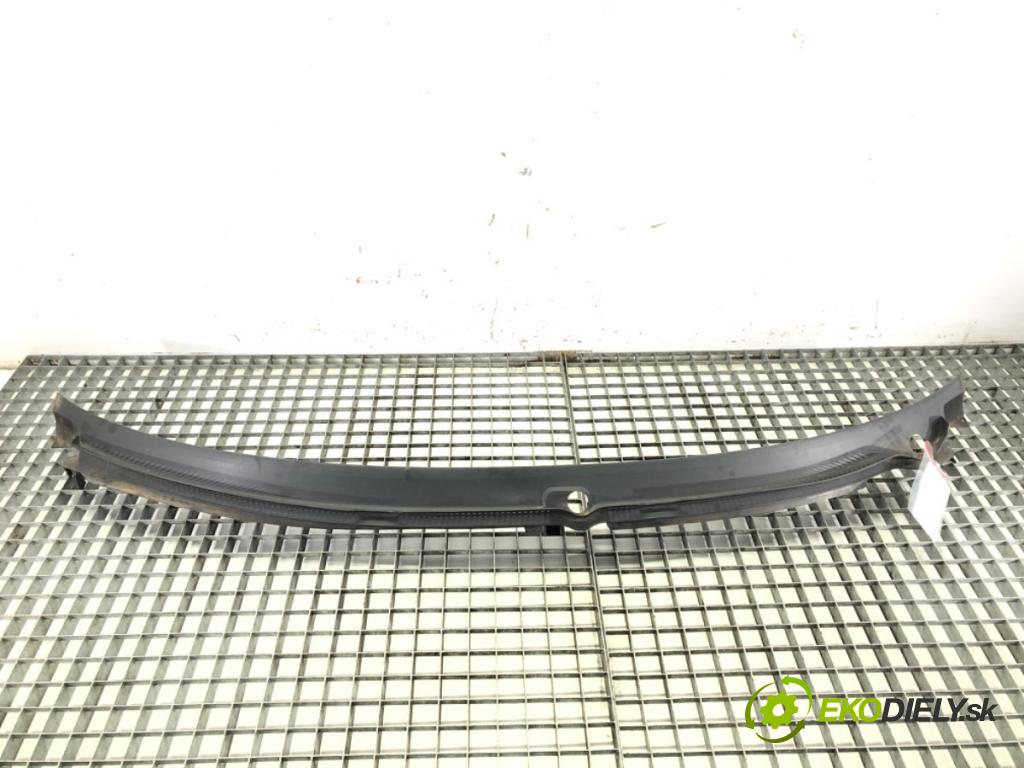 AUDI A6 C5 Avant (4B5) 1997 - 2005    1.8 T quattro 132 kW [180 KM] benzyna 1997 - 2005  Torpédo, plast pod čelné okno 4B1819403A (Torpéda)