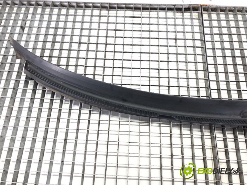 AUDI A6 C5 Avant (4B5) 1997 - 2005    1.8 T quattro 132 kW [180 KM] benzyna 1997 - 2005  Torpédo, plast pod čelné okno 4B1819403A (Torpéda)