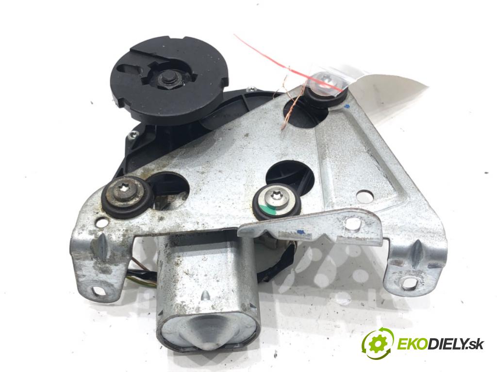 PEUGEOT 407 SW (6E_) 2004 - 2011    2.0 HDi 135 100 kW [136 KM] olej napędowy 2004 - 2010  motor stěračů zadní část 9646500880